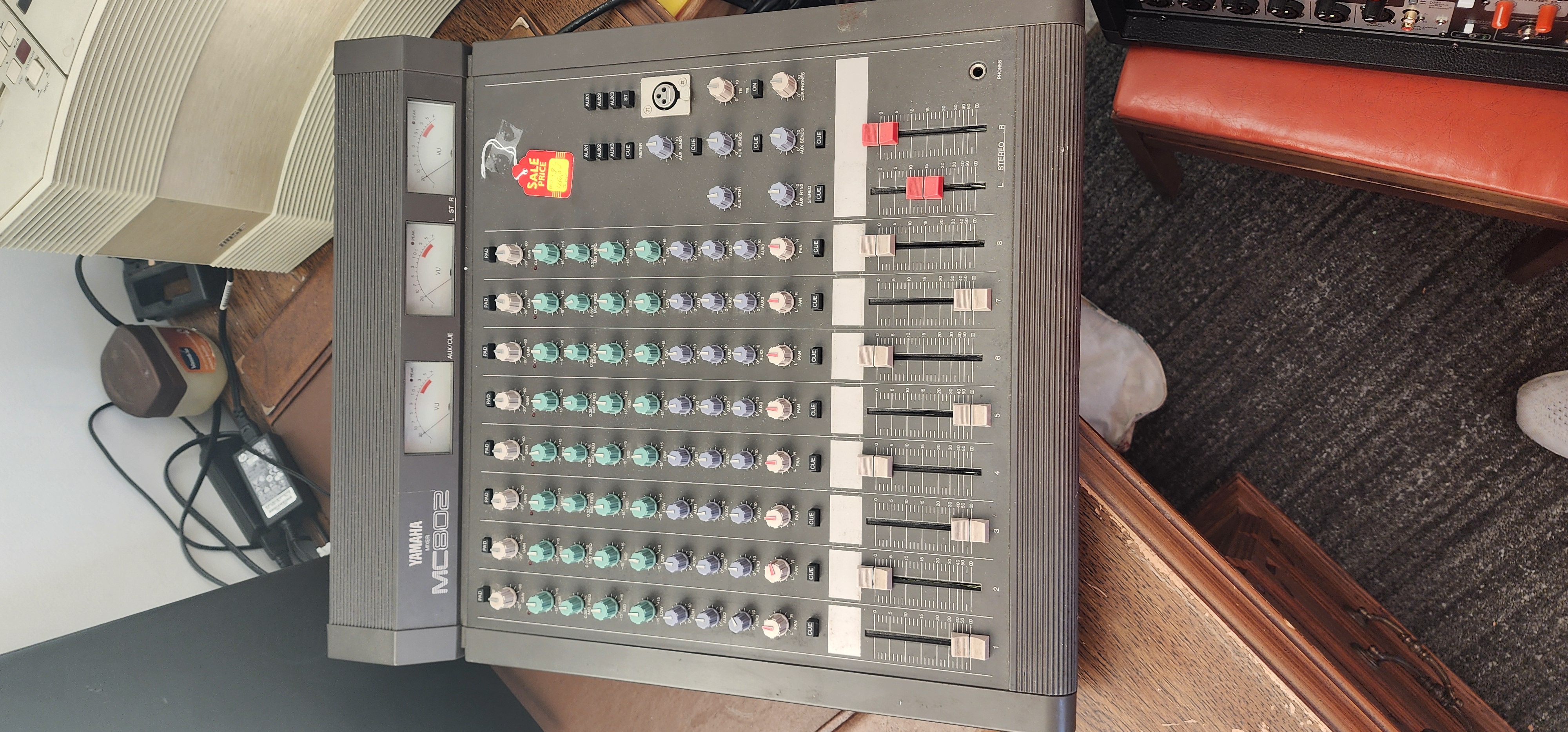 MC802 Analog Audio Mixer